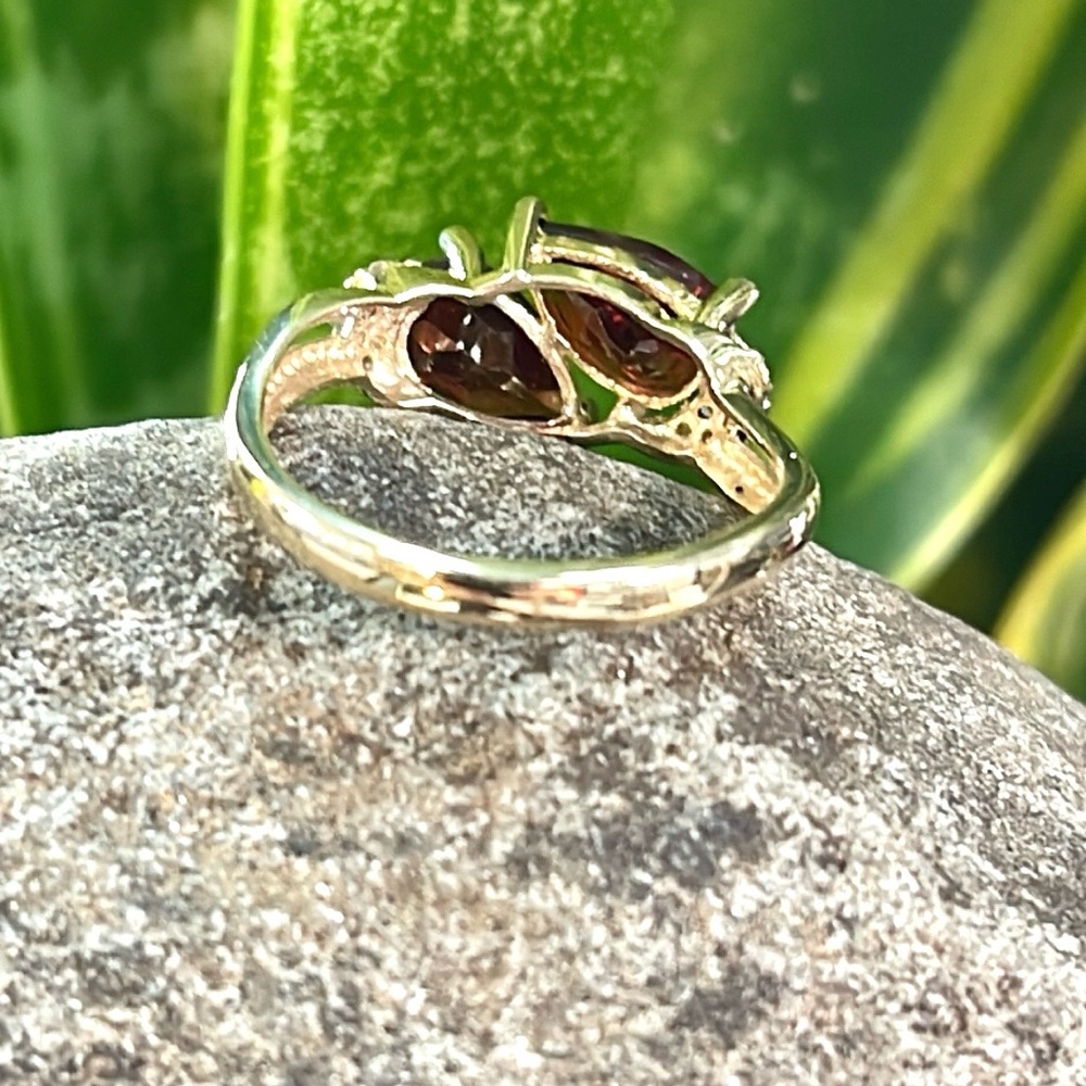 14k ~ Moi-et-Toi~ Double Garnet & Diamonds Snake Ring - Picture 4 of 7